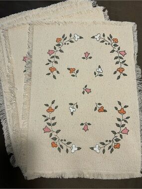 Embroidered Floral Fringe Placemats (4)- Cream with Pink & Orange Flowers